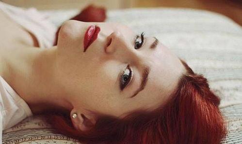 纯情少女钦钦吃瓜,纯情少女的瓜田奇遇记