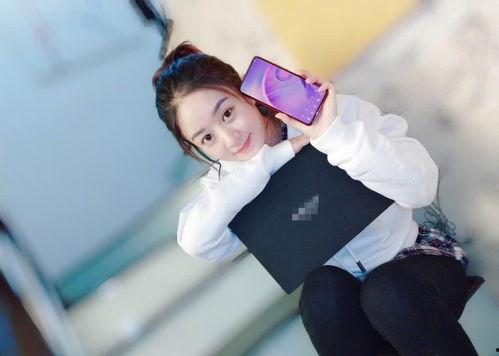 吃瓜看见自己老婆,自家老婆竟是隐藏的明星风采